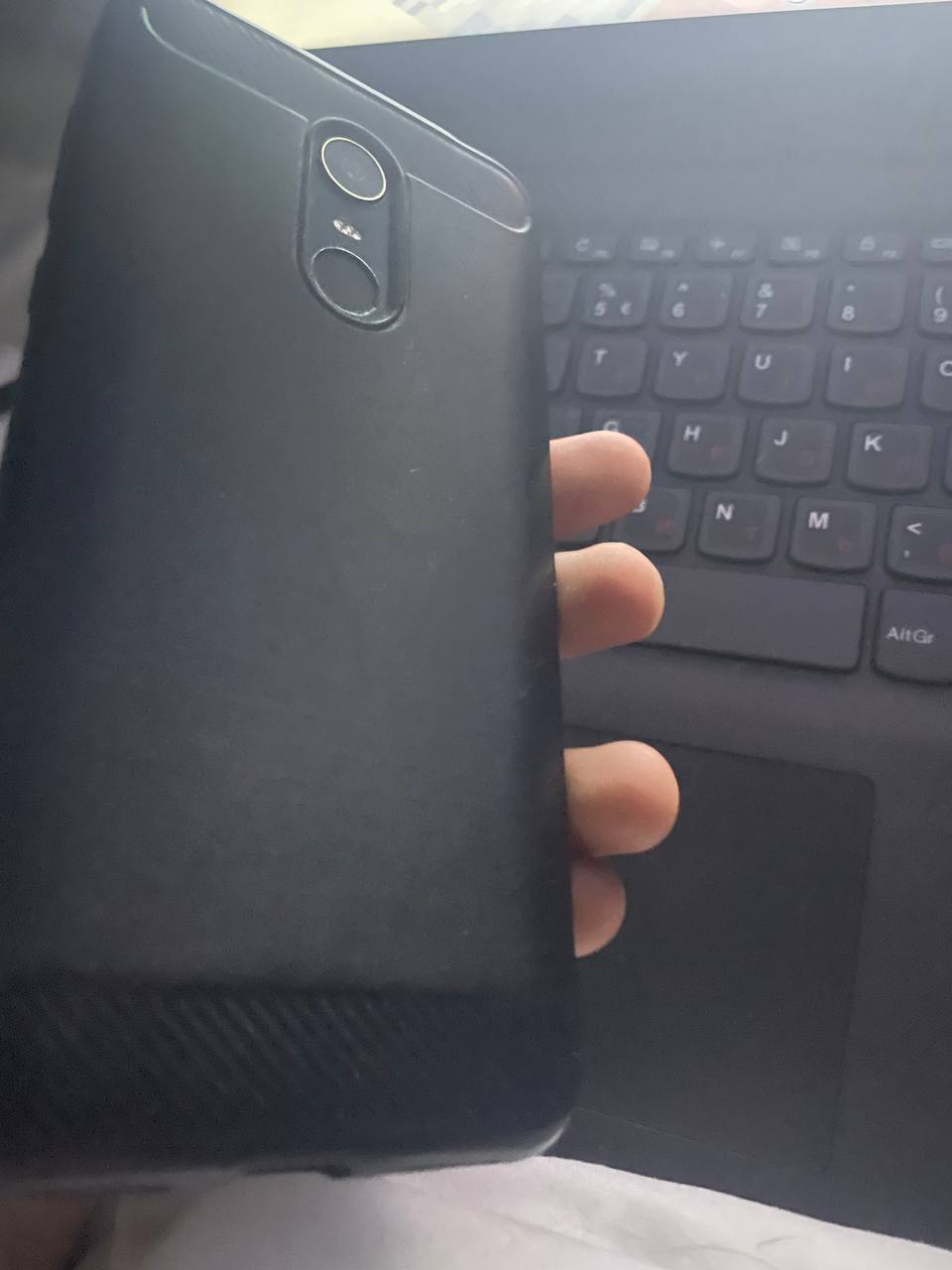 Продам телефон редми нот 5а