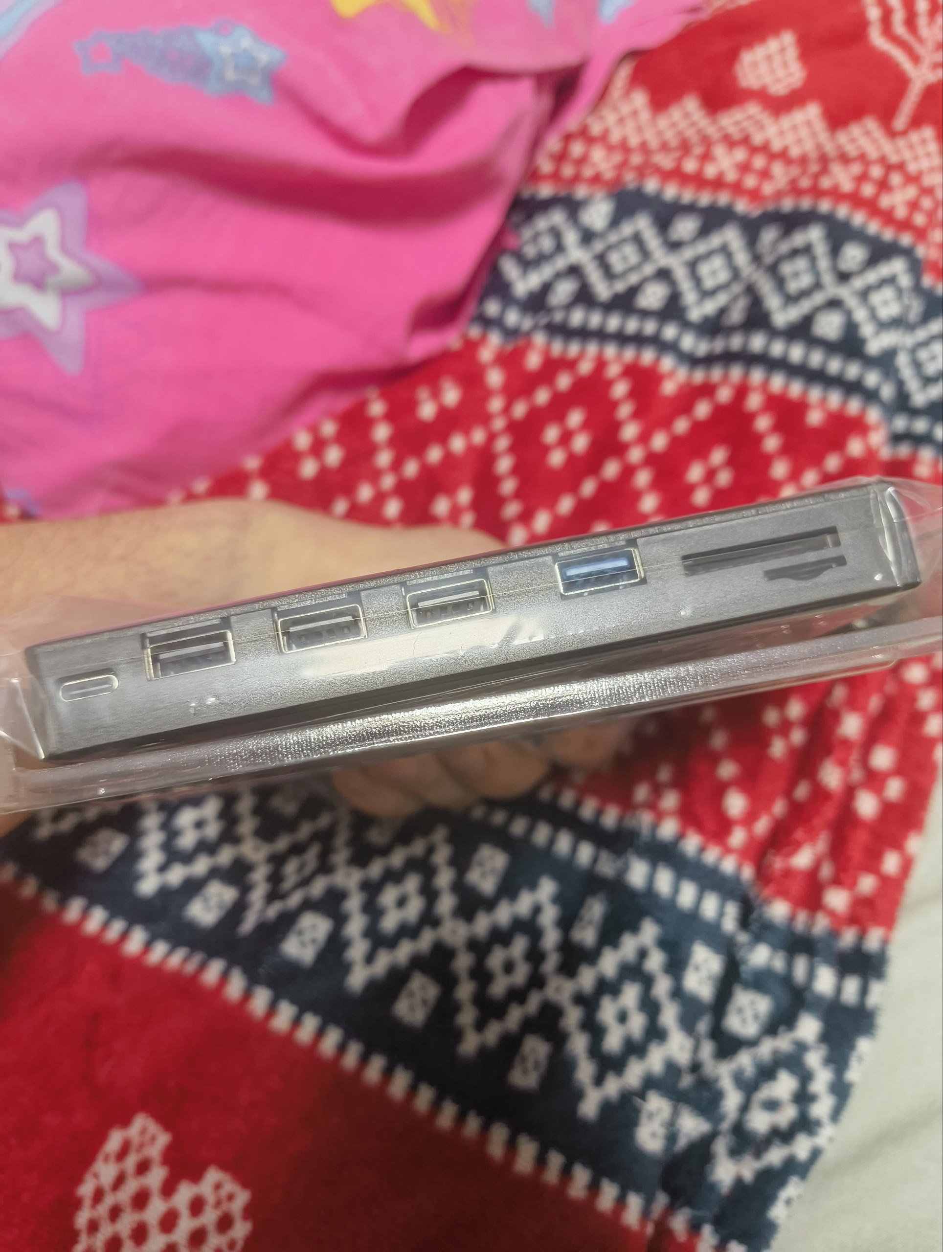 Продаю дисковод, в состоянии как с магазина. ниразу не пользованый